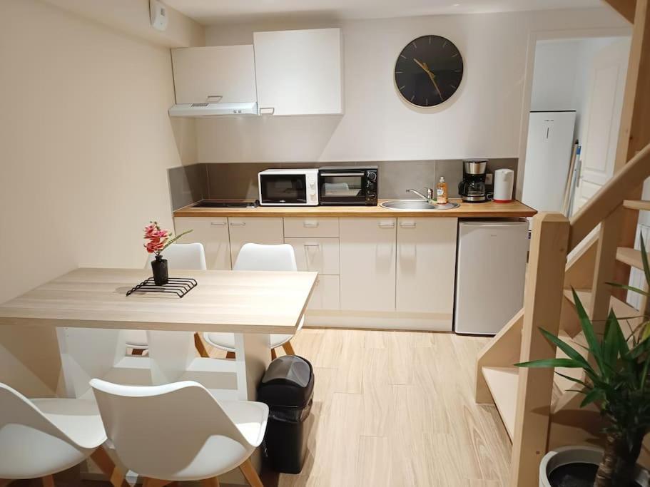 Ferienwohnung Le Petit Cocon Pont-Évêque Exterior foto